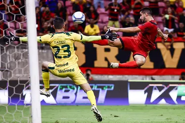 Imagem ilustrativa da imagem Sport perde pênalti no fim e fica no empate com o Goiás pela Série B