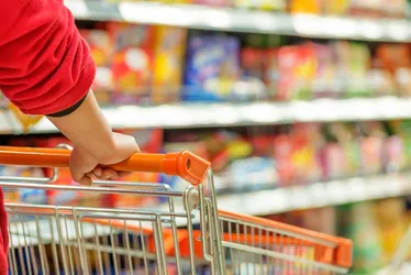 Imagem ilustrativa da imagem Supermercados vão abrir no domingo de eleições? Veja o que funciona