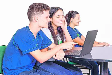 Imagem ilustrativa da imagem Tecnologia é aliada para formar profissionais do futuro