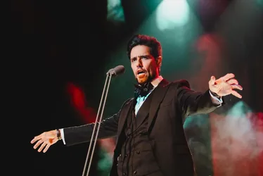 Imagem ilustrativa da imagem Tenor que já cantou em mais de 40 países faz show em Vitória nesta quinta-feira