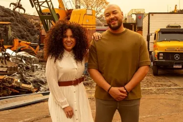 
          Imagem ilustrativa da imagem Ton Carfi e Rebeca Carvalho em mensagem de otimismo e fé
          