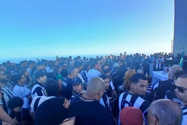 Imagem ilustrativa da imagem Torcedores do Botafogo recorrem a missa no Cristo e sal grosso antes de finais
