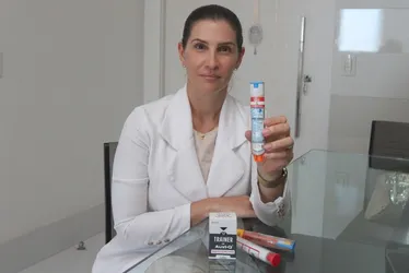 Imagem ilustrativa da imagem Vem aí a caneta contra alergias. Veja o valor que o medicamento pode ser vendido