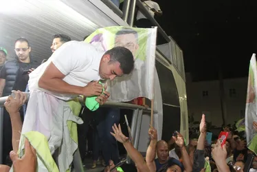 Imagem ilustrativa da imagem Weverson Meireles agradece pelo apoio de Casagrande em discurso após vitória