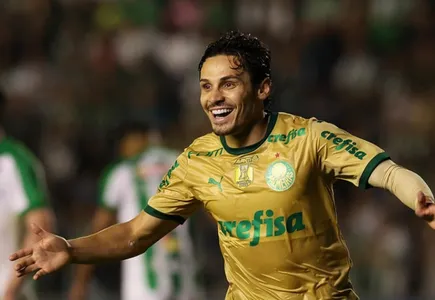 
          Imagem ilustrativa da imagem Após 30 rodadas, Palmeiras tem mais chances de título Brasileiro do que o Botafogo
          