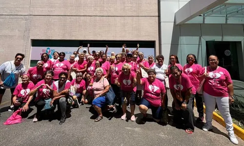 
          Imagem ilustrativa da imagem Ação social leva prevenção do câncer de mama para comunidades carentes da Zona Sul
          