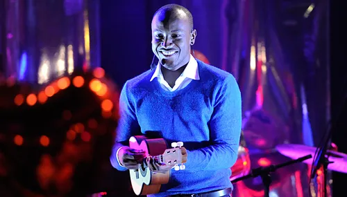 
          Imagem ilustrativa da imagem Agito com Thiaguinho e Eduardo Costa no ES
          