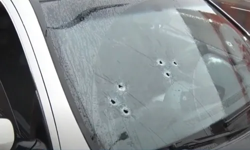 
          Imagem ilustrativa da imagem Amigos são assassinados a tiros próximo a bar em Vila Velha
          