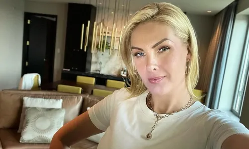 
          Imagem ilustrativa da imagem Ana Hickmann: perícia conclui que assinatura de apresentadora em empréstimo é falsa
          