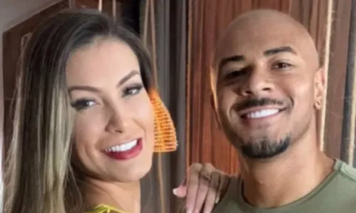 
          Imagem ilustrativa da imagem Andressa Urach anuncia fim de namoro com ator pornô
          