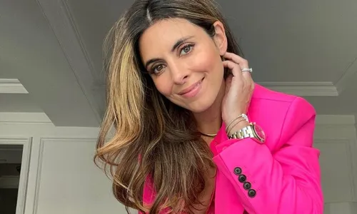 
          Imagem ilustrativa da imagem Atriz diz que está 'vivendo de leite' há oito dias para 'limpeza' do corpo
          