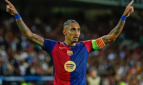 
          Imagem ilustrativa da imagem Raphinha defende europeus e detona Mundial de Clubes
          