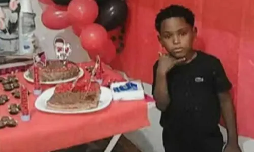 
          Imagem ilustrativa da imagem Caçada a suspeita de envenenar crianças
          