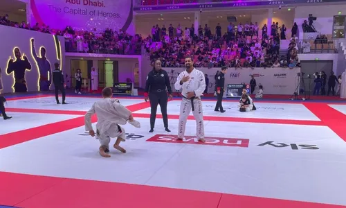 
          Imagem ilustrativa da imagem Capixaba é bicampeão do mundo de jiu-jitsu
          