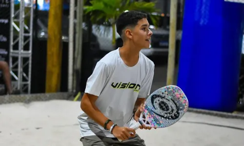 
          Imagem ilustrativa da imagem Capixaba revelação se prepara para o Brasileiro de Beach Tennis
          