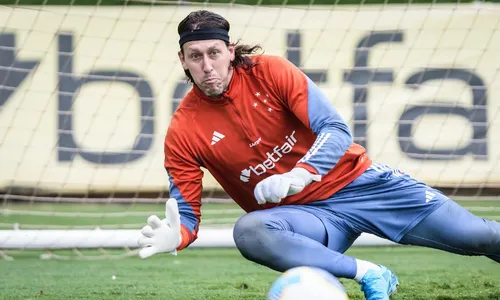 
          Imagem ilustrativa da imagem Cássio sonha com taça da Sul-Americana no Cruzeiro
          