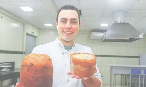 
          Imagem ilustrativa da imagem Chef ensina como preparar panetone de chocolate
          