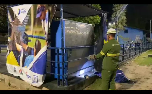 
          Imagem ilustrativa da imagem Choque elétrico provoca morte de criança de 10 anos em praça no Recife
          