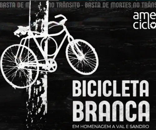 
          Imagem ilustrativa da imagem Ciclistas protestam e instalam "Bikes Fantasma" em locais de acidentes fatais
          