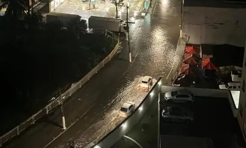 
          Imagem ilustrativa da imagem Cidades do ES registram mais de 100 milímetros de chuva em 24 horas. Veja a lista
          