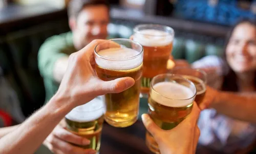 
          Imagem ilustrativa da imagem Consumo de álcool mata 12 pessoas por hora no País
          