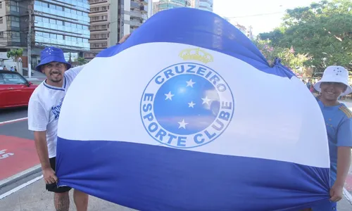 
          Imagem ilustrativa da imagem Cruzeirenses rumo ao Paraguai para acompanhar a decisão da Sul-Americana
          