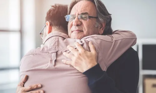 
          Imagem ilustrativa da imagem Decisões da Justiça obrigam filhos a pagar pensão para pais idosos
          