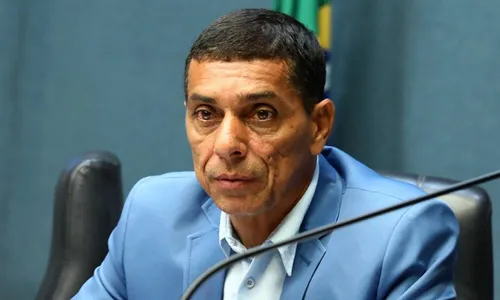 
          Imagem ilustrativa da imagem Deputado progressista permanecerá na Assembleia
          