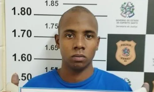 
          Imagem ilustrativa da imagem Detentos fogem durante banho de sol em presídio de Guarapari
          