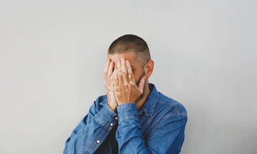 
          Imagem ilustrativa da imagem Doenças que afetam a aparência e a importância da autoestima
          