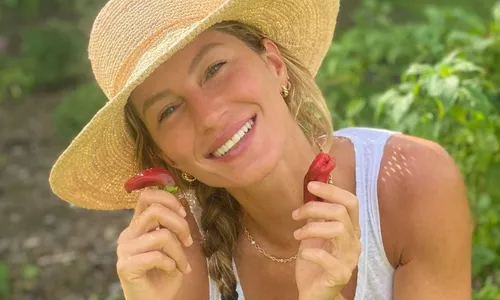 
          Imagem ilustrativa da imagem Especialistas explicam dieta de Gisele Bündchen, grávida aos 44 anos
          