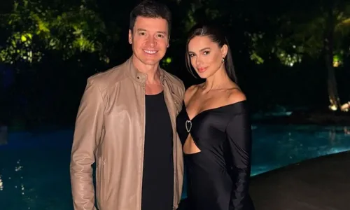 
          Imagem ilustrativa da imagem Esposa de Rodrigo Faro é diagnosticada com tumor raro
          