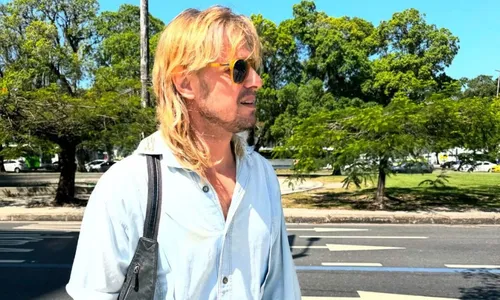 
          Imagem ilustrativa da imagem Ex-galã de Malhação deixa as ruas e mostra obra de novo bar
          