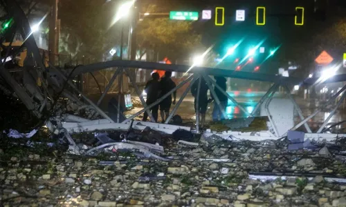 
          Imagem ilustrativa da imagem Furacão Milton causa enchentes e deixa 3,2 milhões sem luz; polícia relata mortes
          