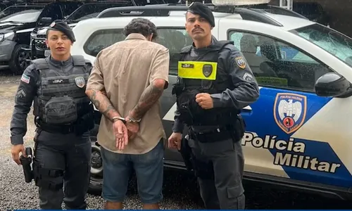 
          Imagem ilustrativa da imagem Homem acusado de matar duas pessoas queimadas em GO é preso no Espírito Santo
          