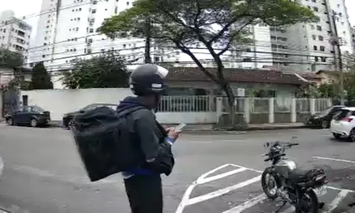 
          Imagem ilustrativa da imagem Suspeito de aplicar "golpe da maquininha" é preso em Vitória
          