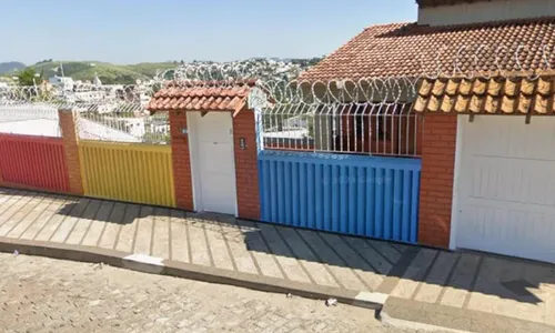 
          Imagem ilustrativa da imagem Morre menino que se afogou em piscina de creche no ES
          