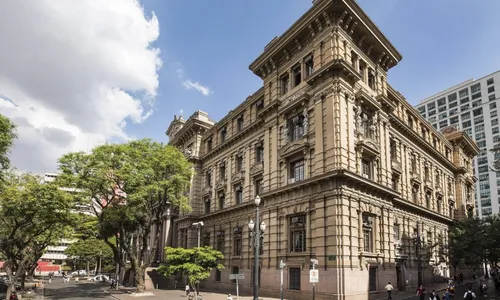 
          Imagem ilustrativa da imagem Indenização após tratar HIV por 13 anos por erro médico
          