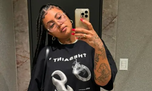 
          Imagem ilustrativa da imagem Indicada a prêmio, rapper Budah lança álbum
          