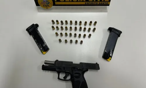 
          Imagem ilustrativa da imagem Integrante do PCV é preso por estuprar e manter filha em cárcere privado no ES
          