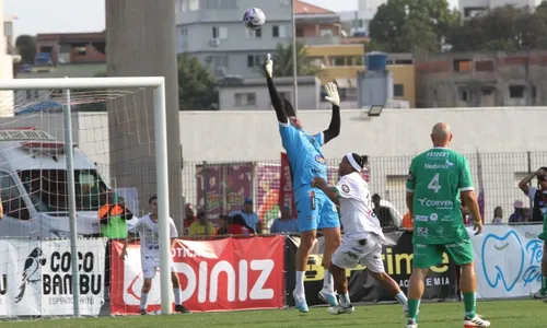 
          Imagem ilustrativa da imagem Jogo das Estrelas: Bruxo encanta o Kleber Andrade
          