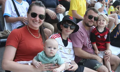 
          Imagem ilustrativa da imagem Jogo das Estrelas: Bruxo encanta o Kleber Andrade
          