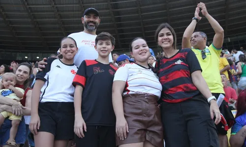 
          Imagem ilustrativa da imagem Jogo das Estrelas: Bruxo encanta o Kleber Andrade
          