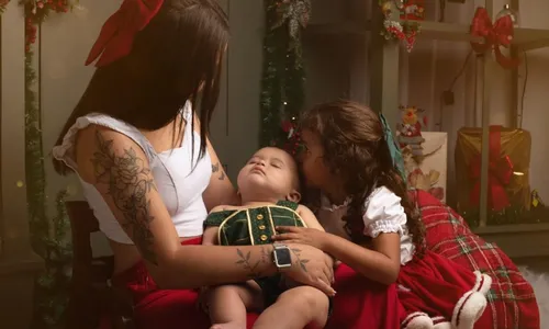 
          Imagem ilustrativa da imagem Jovem de 18 anos vira “mãe” dos sobrinhos
          