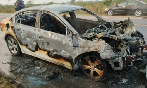 
          Imagem ilustrativa da imagem Jovem é indiciado após morte de casal em acidente de trânsito no ES
          