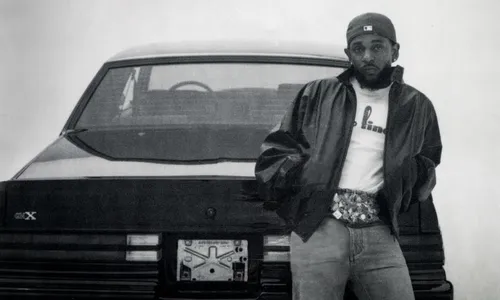 
          Imagem ilustrativa da imagem Lamar esquenta briga com Drake
          