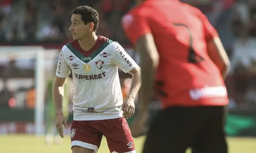 
          Imagem ilustrativa da imagem Lanterna Atlético-GO vence o Fluminense, e torcida grita 'segunda divisão'
          