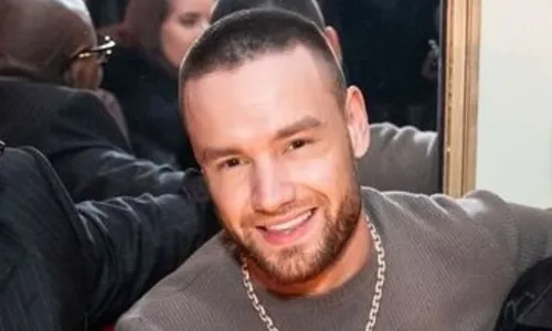 
          Imagem ilustrativa da imagem Liam Payne caiu e morreu após tentar fugir do quarto, aponta relatório; entenda
          