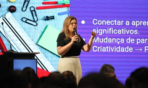 
          Imagem ilustrativa da imagem Lilian Bacich: “Precisamos que os estudantes consigam resolver problemas reais”
          