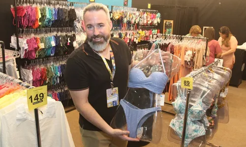 
          Imagem ilustrativa da imagem Lojas capixabas fazem sucesso no Exagerado
          